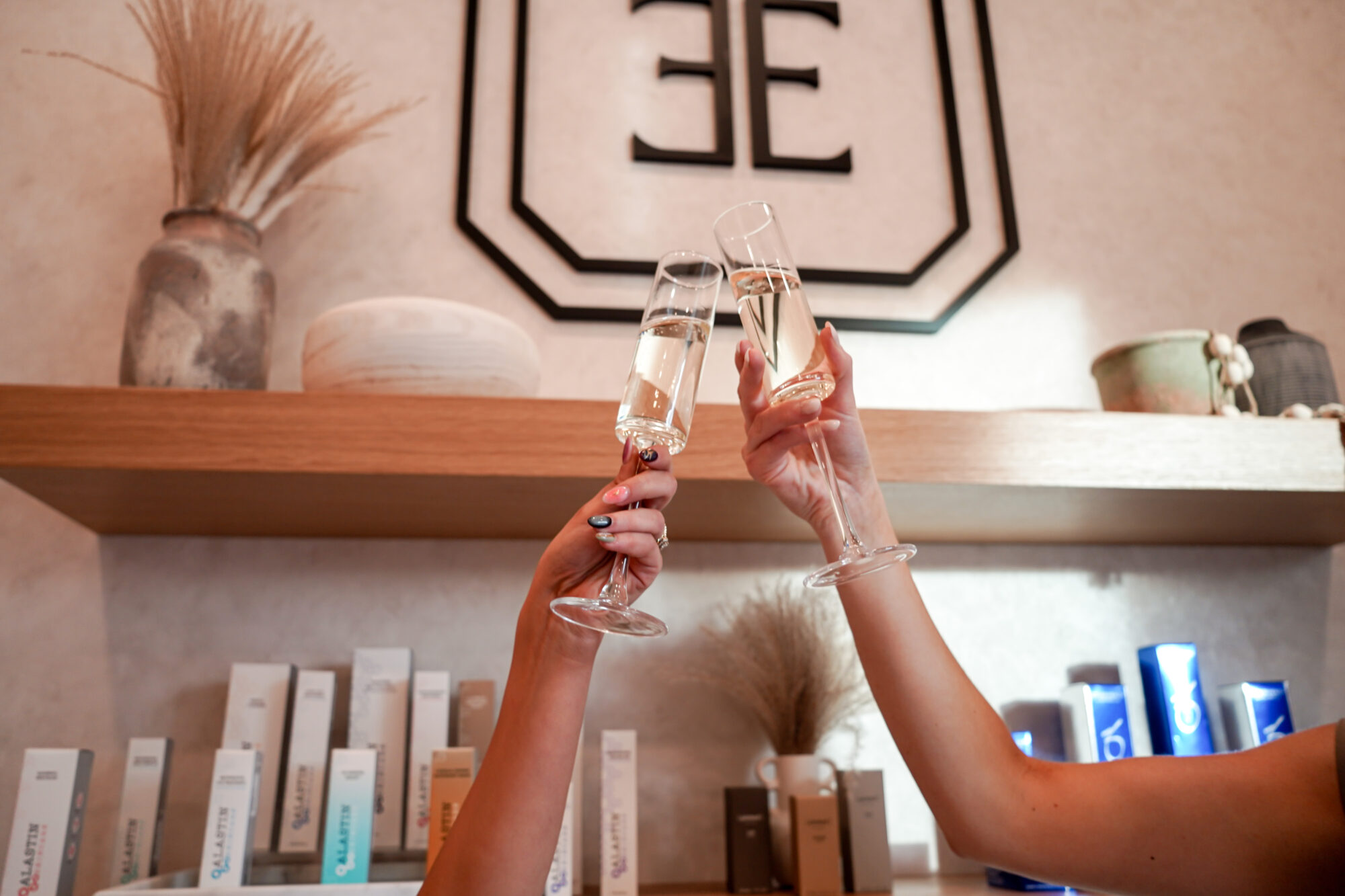 champagne glasses